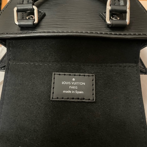 Louis Vuitton Petit Sac Plat Noir Epi - Picture 5 of 7